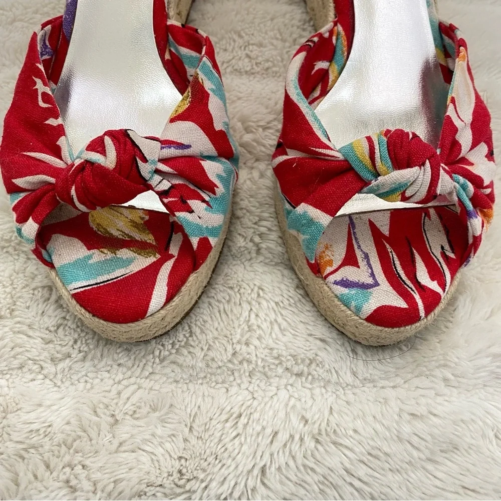 Jessica Simpson Red Floral Espadrille Wedges Size 8.5
